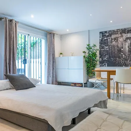 Ab Properties: Design House - Golden Mile Retreat Marbella