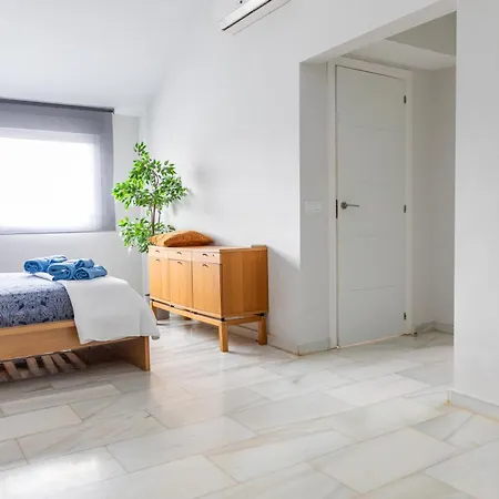 Ab Properties: Design House - Golden Mile Retreat Holiday home